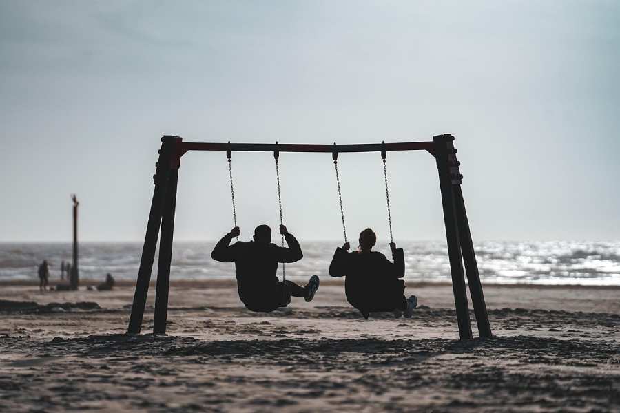 beach-swing beach-swing